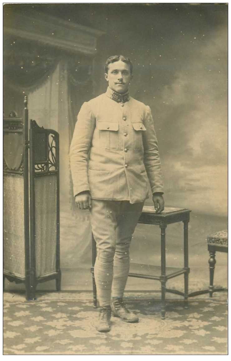 Photo carte postale MILITAIRE Soldat Poilu du Régiment n 136