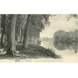 carte postale ancienne 77 NEMOURS. Champ de Mars bords du Loing