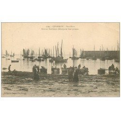 56 QUIBERON. Bateaux Sardiniers débarquant leur Poisson 1923