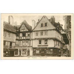 56 VANNES. Place Henri IV 1939 magasin de Parapluies