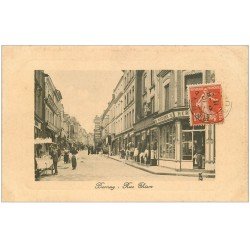 carte postale ancienne 27 BERNAY. La Rue Thiers 1911 Vendeur de Glaces ambulant