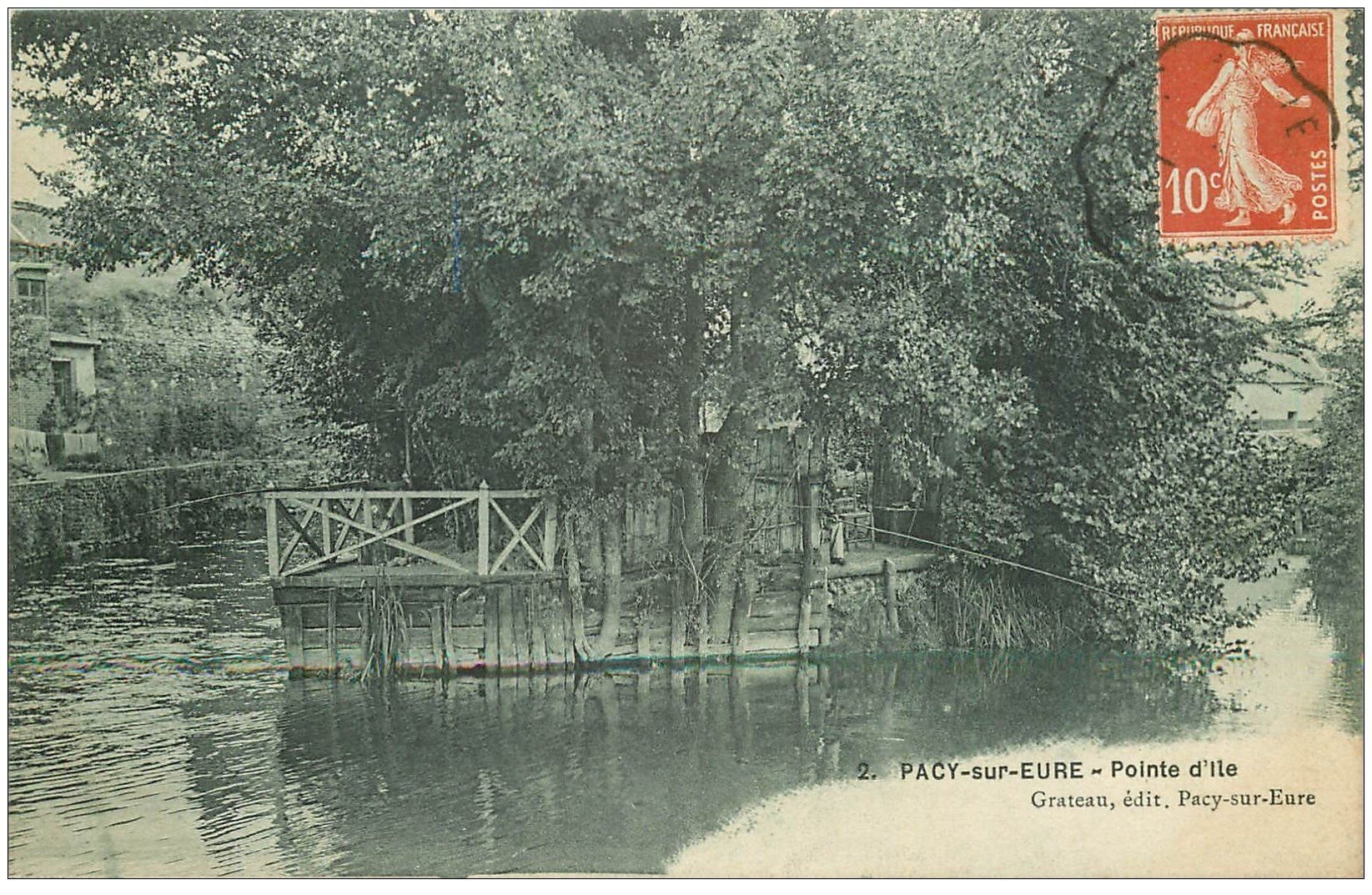 27 PACYSUREURE. Pointe d'Île 1911 Pêcheur à la ligne