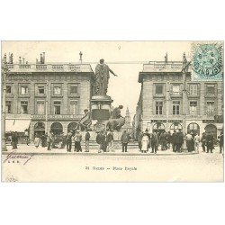 carte postale ancienne 51 REIMS. Place Royale 1903