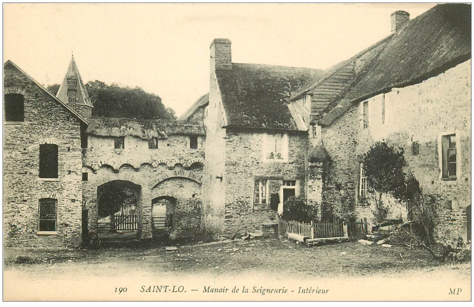 SAINT-LO  Manoir Seigneurie