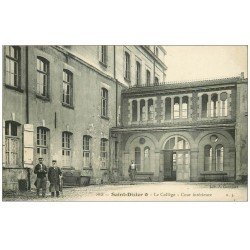 52 SAINT-DIZIER. Cour du Collège. Concierge, Gardien et Homme de service