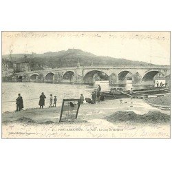 54 PONT-A-MOUSSON. Pêcheurs près du Pont 1906 et Péniche