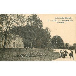 54 NANCY. Le Kiosque Parc Sainte-Marie avec ronde d'enfants