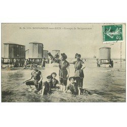 62 BOULOGNE-SUR-MER. Groupe de Baigneuses et Cabines de bains roulantes 1908