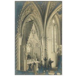 carte postale ancienne 69 LYON. Intérieur Eglise la Messe et les Gisants. Carte Photo rare