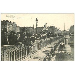 carte postale ancienne 69 LYON. Les Mouettes Pont Morand 1905