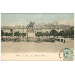 carte postale ancienne 69 LYON. Place Bellecour 1905