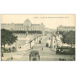 carte postale ancienne 69 LYON. Pont Université Tramway