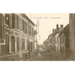 carte postale ancienne 78 LA FALAISE. Rue Principale cycliste