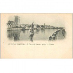 carte postale ancienne 85 LES SABLES D'OLONNE. Le Phare de la Chaume et Port vers 1900