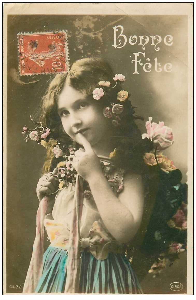 Bonne Fete Fillette Et Roses