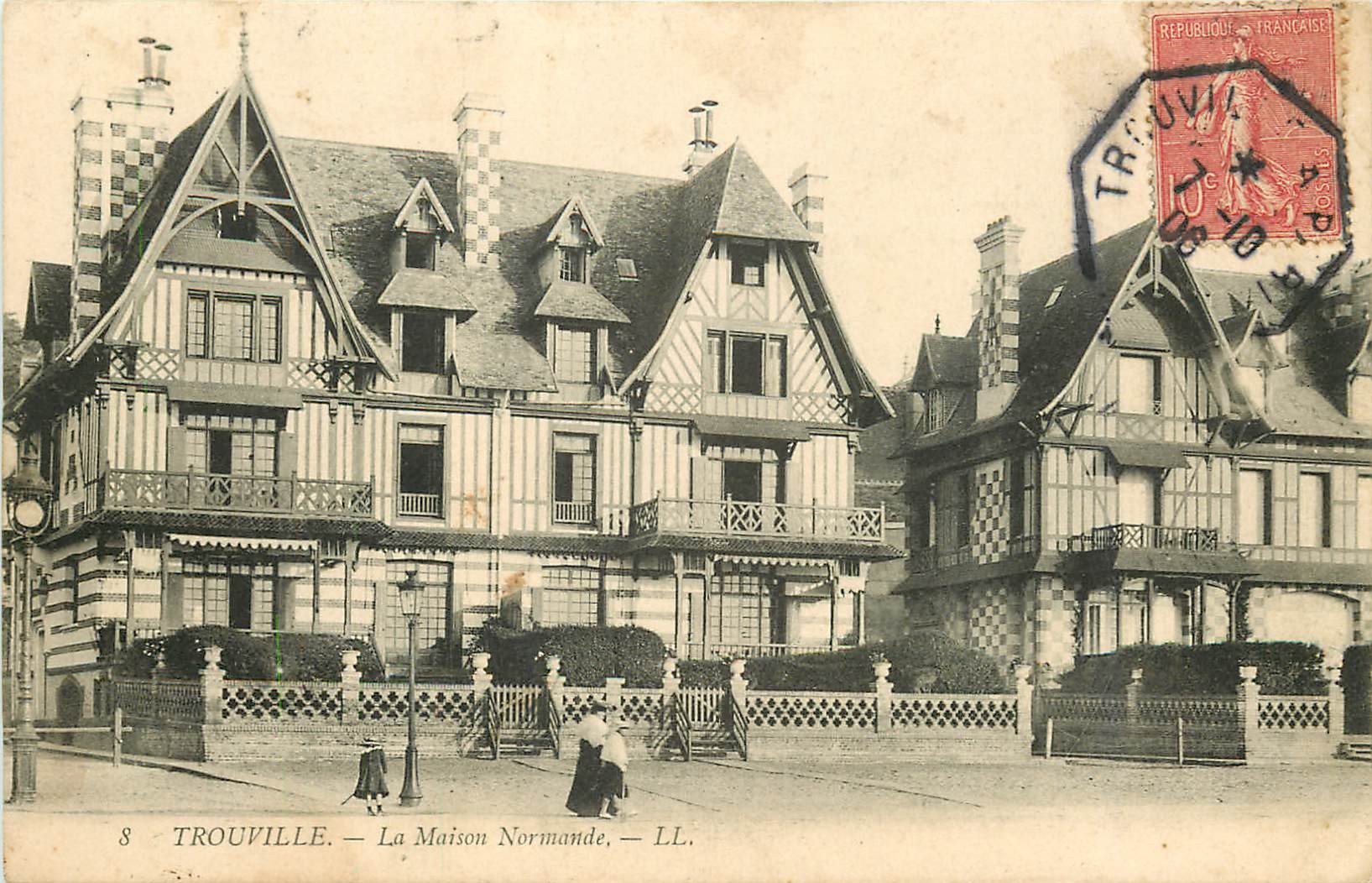 14 TROUVILLE. La Maison Normande 1906