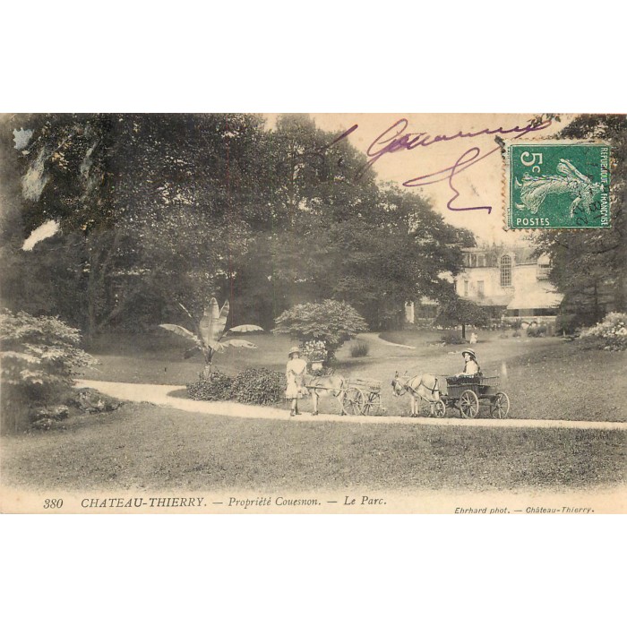 02 CHATEAU-THIERRY. Propriété Couesnon Attelages Avec ânes Le Parc 1918