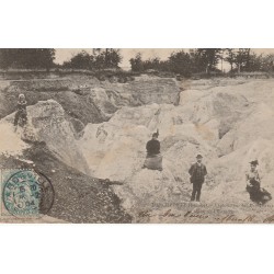 80 MARCHEVILLE. Exploitation des Phosphates, le Sol après l'Extraction 1904