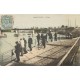 2 superbes cpa 94 CHOISY-LE-ROI. Pêcheurs près du Pont et le Marché & Mairie 1905-06