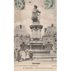 08 CHARLEVILLE. Statue de Charles de Gonzague avec Librairie Imprimerie et Restaurant derrière 1906