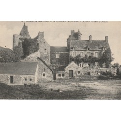 50 entre Port-Bail et Barneville-sur-Mer. Le Vieux Château d'Olonde