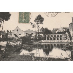 59 PONT-SUR-SAMBRE. Le Moulin et péniche 1920
