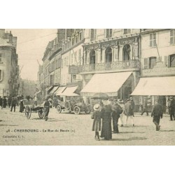 50 CHERBOURG. Rue du Bassin voiture ancienne Café du Balcon