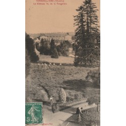 50 TORIGNI-SUR-VIRE. Le Château vu de la Varignière avec Jardinier et Cultivateurs