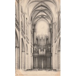 50 COUTANCES. Nef et Orgues de la Cathédrale vers 1900