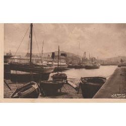 50 CHERBOURG. Avant Port Gare Maritime et les Transbordeurs 1924
