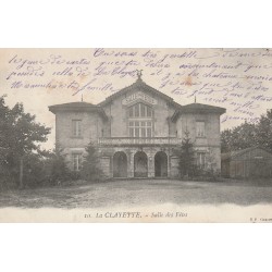 71 LA CLAYETTE. Salle des Fêtes à côté du Café 1903