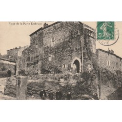 07 CHARMES. Vieux Château Place de la Porte Embroye animation 1913