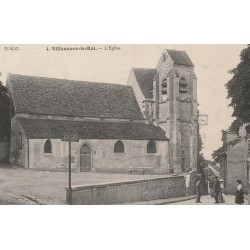 94 VILLENEUVE-LE-ROI. L'Eglise avec animation 1906