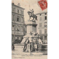 54 NANCY. Animation sous Statue René II Place Saint-Epvre 1909. Epicerie Seitz et Distillerie