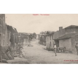 54 VALHEY. Vue intérieure du Village animé 1918