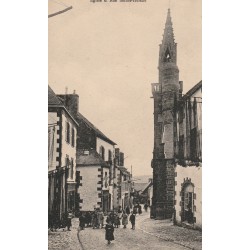 29 DOUARNENEZ. Eglise rue Sainte-Hélène avec séchage des filets de pêche