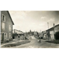 55 LOUPPY-SUR-LOISON. Rue du Moulin