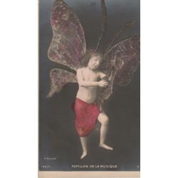 Photographe H. Manuel PAPILLON DE LA MUSIQUE. Magnifique carte avec ajoutis sur les ailes et le pagne