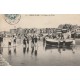 62 BERCK-PLAGE. Enfants tirant une barque à la Plage et les Villas 1907