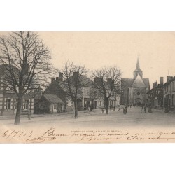 42 CERDON DU LOIRET. Animation Place du Marché et Eglise 1903