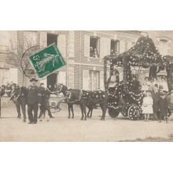 Photo cpa 63 CLERMONT. Char fleuri pour une Fête vers 1908