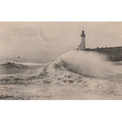 17 FOURAS-LES-BAINS. Le Phare sur la Jetée un Jour de Tempête 1905