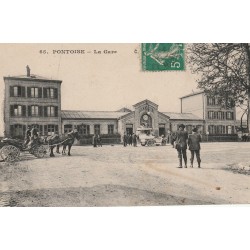 95 PONTOISE. Attelages et voiture ancienne devant la Gare 1913