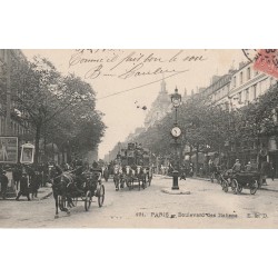 PARIS 09. Calèches et attelage bus hippomobile Boulevard des Italiens 1908