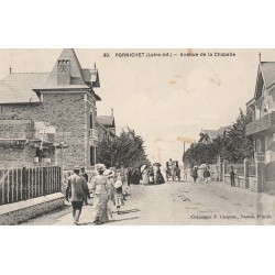 2 Cpa 44 PORNICHET. Animation Avenue de la Chapelle et sur la Plage 1913