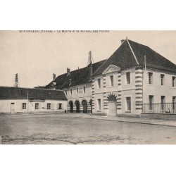 89 SAINT-FARGEAU. Mairie et Bureau des Postes 1936