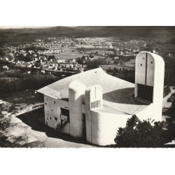 70 RONCHAMP. Vue aérienne Chapelle Notre-Dame du Haut par le Corbusier