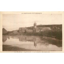 4 cpa 29 CARHAIX Chapelle Ste-Catherine, Moulin Lanezex à Plounevézel, et Pont Gaulois