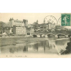 2 cpa 64 PAU. Le Pont 1911 et le Château Henri IV 1913