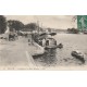 77 MELUN. Le Quai de la Reine Blanche avec Péniche et pêcheur sur barque 1914